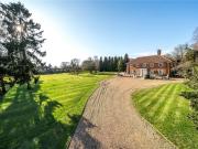6 bedroom detached house for sale