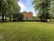 6 bedroom detached house for sale