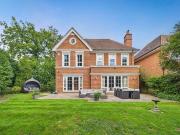 6 bedroom detached house for sale