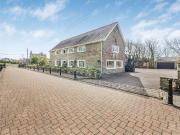 6 bedroom detached house for sale
