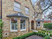 6 bedroom detached house for sale