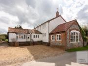6 bedroom detached house for sale