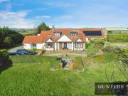 6 bedroom detached house for sale