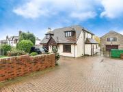 6 bedroom detached house for sale
