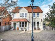 6 bedroom apartment for sale