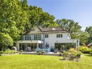 6 bedroom detached house for sale
