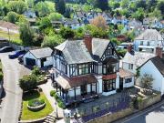 6 bedroom detached house for sale