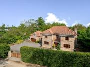 6 bedroom detached house for sale