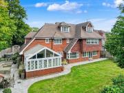 6 bedroom detached house for sale