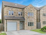 6 bedroom detached house for sale