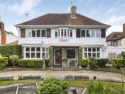 6 bedroom detached house for sale