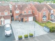 6 bedroom detached house for sale