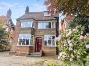 6 bedroom detached house for sale