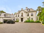 6 bedroom detached house for sale