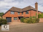 6 bedroom detached house for sale