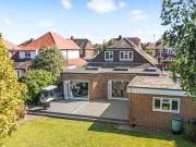 6 bedroom detached house for sale