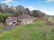 6 bedroom detached house for sale