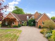 6 bedroom detached house for sale