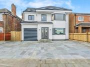 6 bedroom detached house for sale