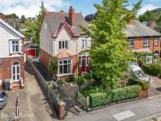 6 bedroom detached house for sale in Austhorpe Road,...