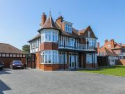 6 bedroom detached house for sale in Cliff Promenade,...