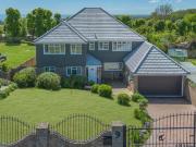 6 bedroom detached house for sale in Cliff Road, Hythe,...
