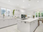 6 bedroom detached house for sale in Dellwood Park,...