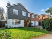 6 Bedroom Detached House For Sale In Finchampstead