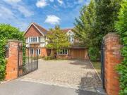6 bedroom detached house for sale in Lock Avenue...