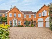 6 Bedroom Detached House For Sale In Maidenhead, Berkshire