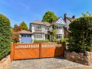 6 bedroom detached house for sale in Moor Green Lane,...