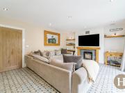 6 bedroom detached house for sale in Redhill Road, Kings...