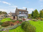 6 bedroom detached house for sale in Roker Lane, Pudsey,...