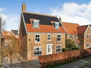 6 Bedroom Detached House For Sale In Tacolneston