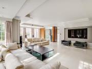 6 Bedroom Detached House To Let