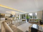 6 bedroom detached house to rent