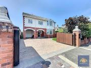 6 bedroom detached house to rent