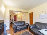 6 bedroom detached house to rent