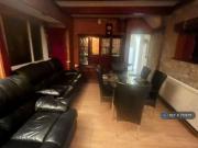 6 bedroom detached house to rent