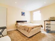 6 bedroom detached house to rent