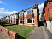 6 bedroom detached house to rent