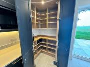 6 bedroom detached house to rent