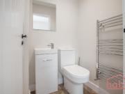 6 bedroom detached house to rent