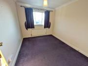 6 bedroom detached house to rent