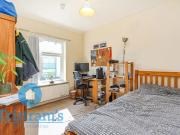 6 Bedroom Detached House to Rent