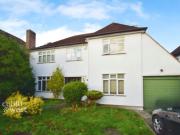 6 bedroom detached house to rent