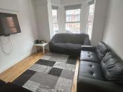 6 Bedroom End Of Terrace House