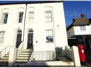 6 Bedroom End Of Terrace House