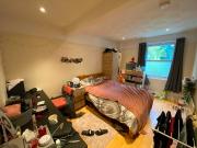 6 bedroom end of terrace house for rent in 1A The...