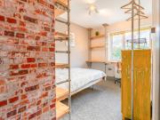 6 bedroom end of terrace house for rent in Widdicombe...